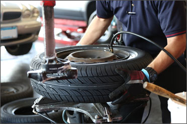 Peekskill Shell Auto Repair and tires located on Division Street in Peekskill NY